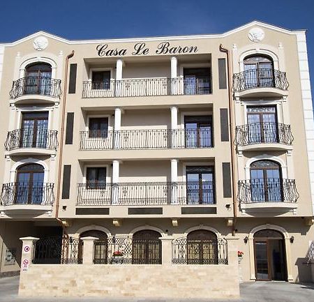 Casa-Le-Baron Apartment Satu-Mare Exterior photo